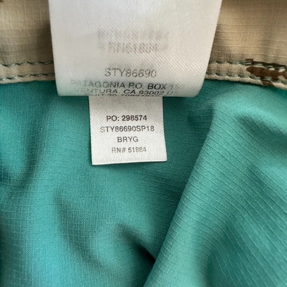 Patagonia Board Shorts Mens 40 Teal Light Variable 18 Inseam Swim Beach Travel - Picture 7 of 7